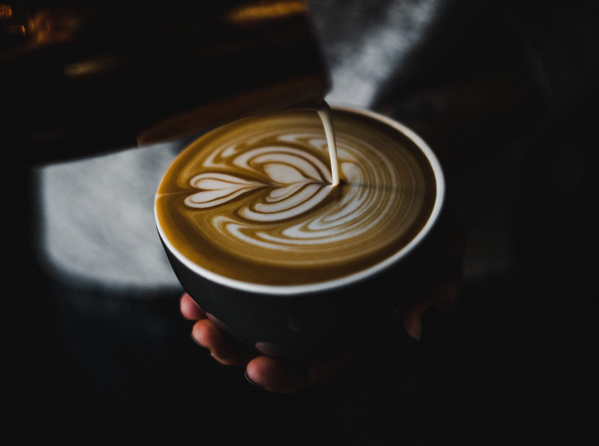 Latte Art Pour